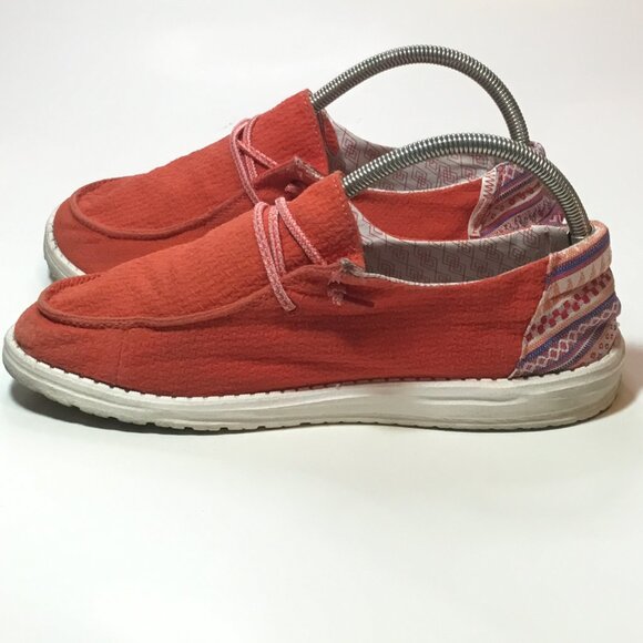 Hey Dude Aztec, Red Wendy Woman’s Size 10 - Picture 4 of 9